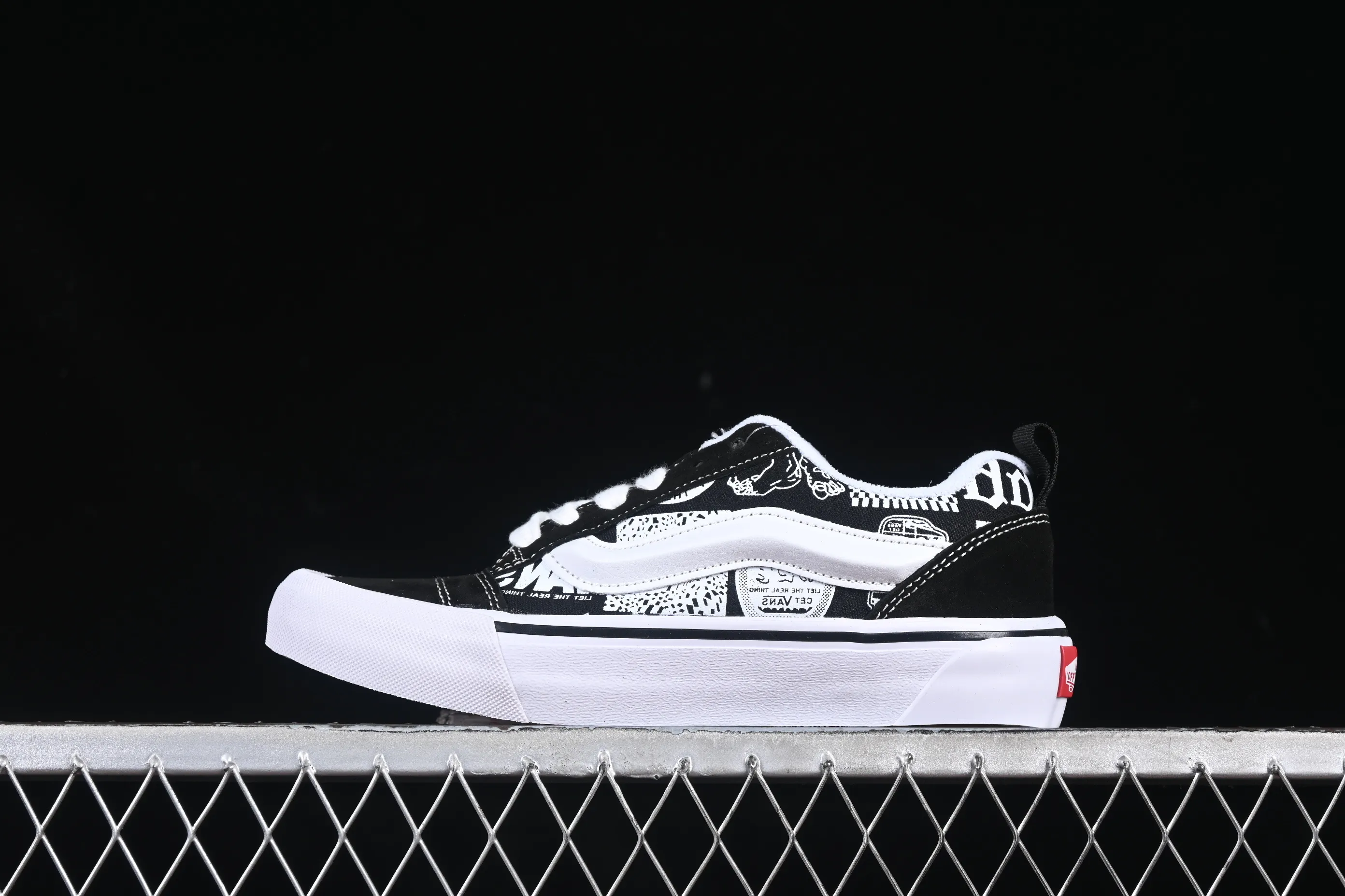 All categories Vans Vans series Vans Low Vans low-top Vans Knu Skool Comfortable and fashionable non-slip wear-resistant low-top casual bread shoes VN000CS0239